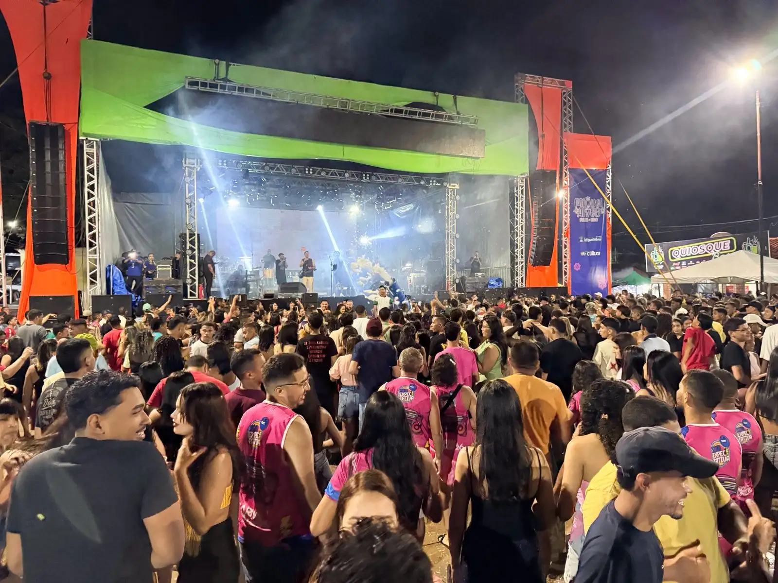 MIGUEL ALVES REALIZA PRIMEIRA EDIÇÃO DO MIGUEL ALVES FOLIA 2026 E REÚNE GRANDE PÚBLICO